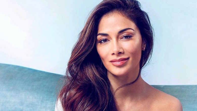 Scherzinger: Kam shitur gjakun tim për para