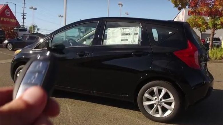 Nissan Versa që lansohet këtë vit ka çmimin e një veture të përdorur (Video)