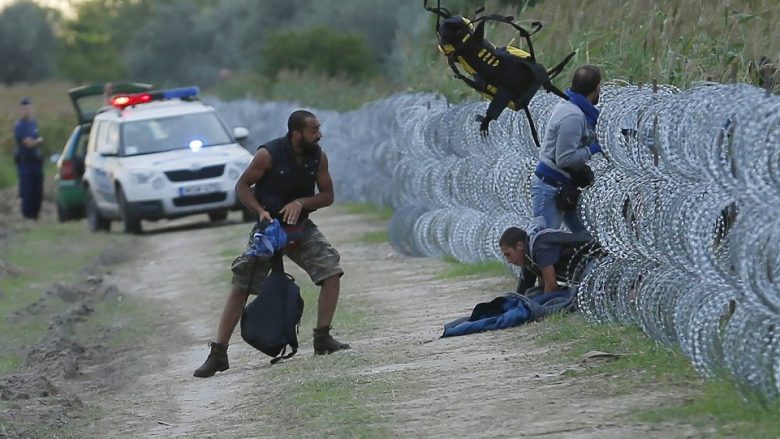 Patrulla policore evropiane do të operojnë në Maqedoni dhe Serbi për të ndaluar migrimin ilegal