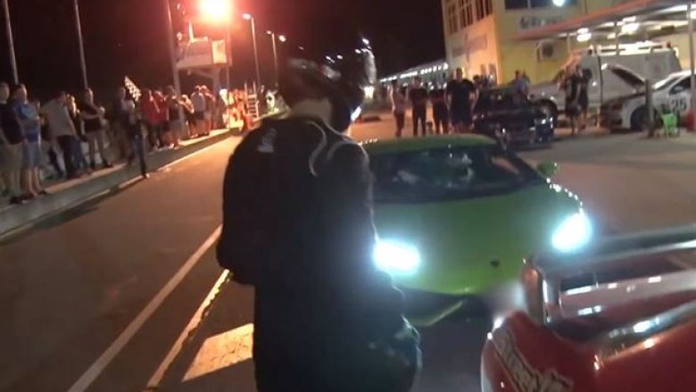 Plas nga inati pronari i Lamborghini Huracane: Humb garën nga një Nissan, sulmon konkurrentin (Video)