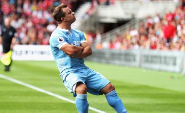 E goditi ulësen pas zëvendësimit, Xherdan Shaqiri tregon arsyejen pse e bëri këtë gjest