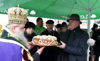 Stefani, Ivanovi dhe Dimitrievi urojnë besimtarët ortodoks për Buzmin