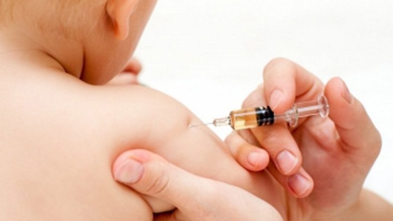 Shpallja e epidemisë së fruthit me efekt, vetëm sot janë vaksinuar 267 fëmijë në Shkup