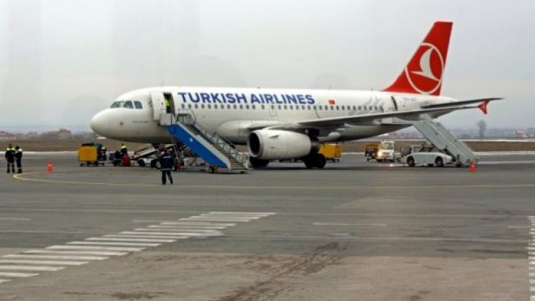 Aeroporti i Ohrit i mbyllur për fluturime