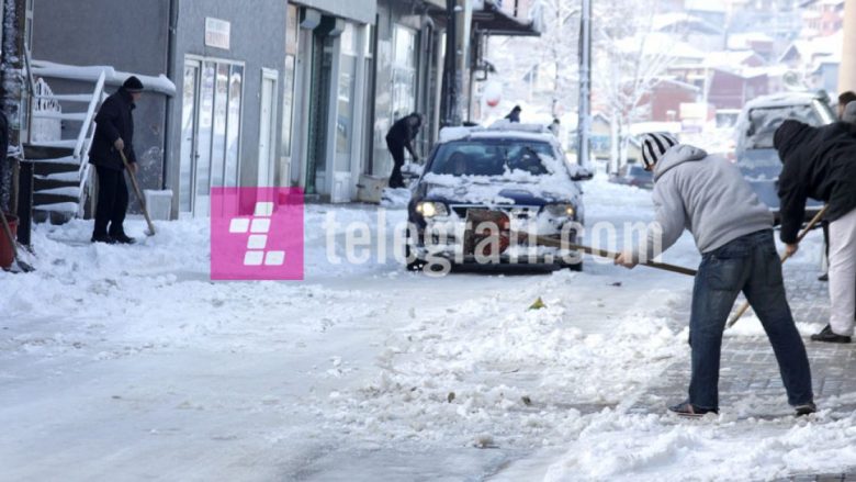 Zhbllokohet rruga Kumanovë-Shën Nikollë
