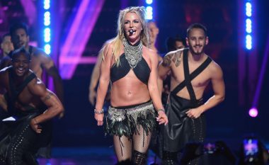 Publikoht traileri i filmit për jetën e Britney Spearsit (Video)