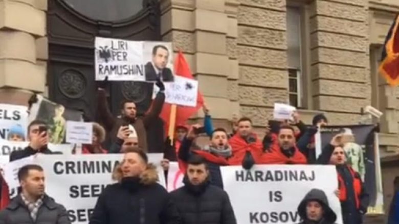 Protesta në Francë, qindra shqiptarë në përkrahje të Ramush Haradinajt (Video)