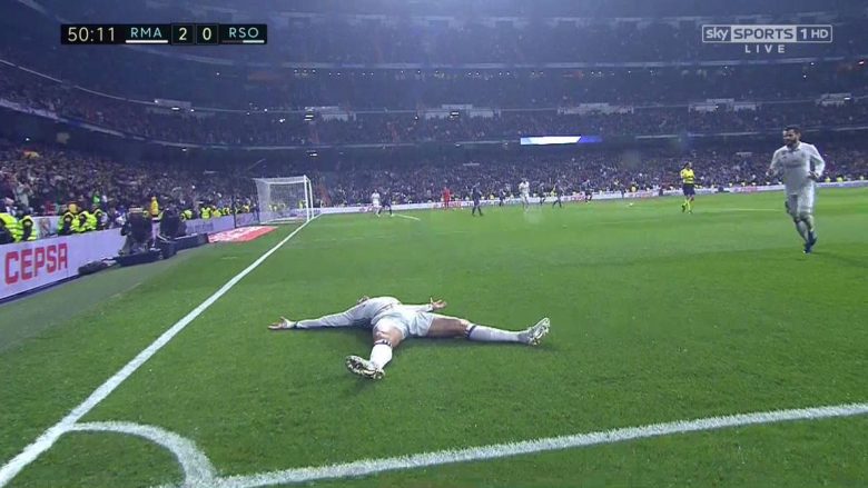 Ronaldo dyfishon epërsinë me parabolë (Video)