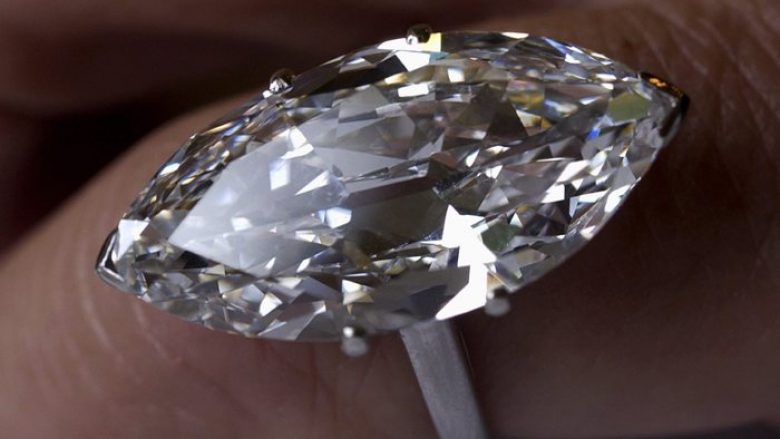 Supervjedhje në Paris, hajdutët grabisin kasafortën 500 kg me diamante