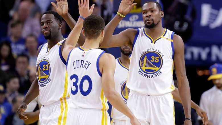 Curry e Durant 65 pikë në fitoren e Golden State Warriors (Vide)
