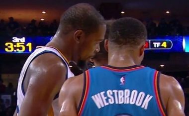 Momenti kur Westbrook dhe Durant flasin me njëri-tjetrin pas gjysmë viti (Video)