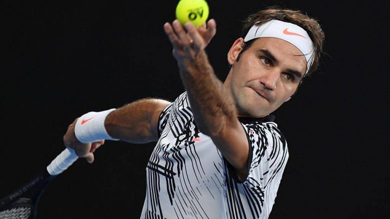 Klasi i Federer fiton duelin me rikthim dramatik, finale për t’u mbajtur mend (Video/Foto)