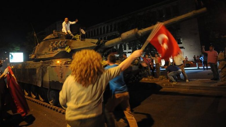 Prova të reja për dezertorët turq: Komplotuan vrasjen e Erdoganit! (Video)