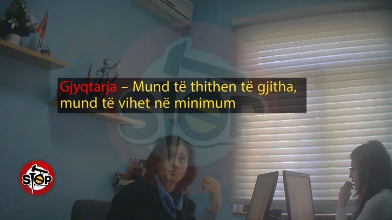 Prokurorët e gjyqtarët viktima të kamerës së fshehtë: Pazaret me sekserin dhe kilentët (Video)