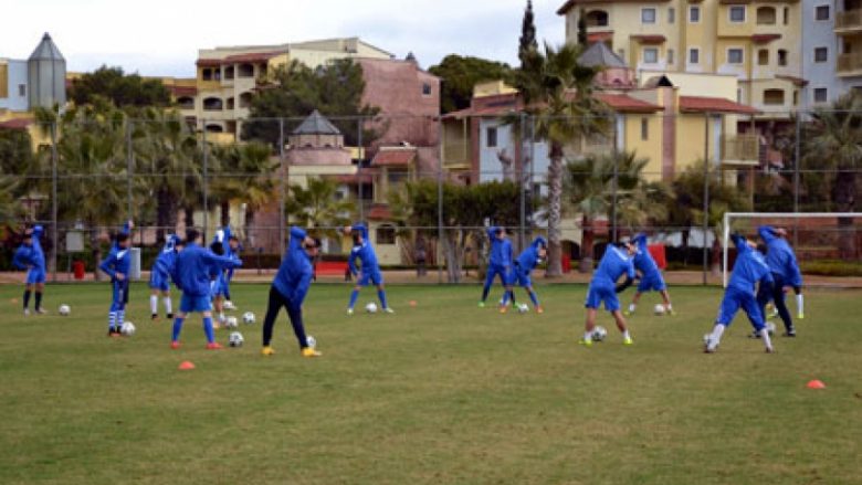 Tirana dënohet nga FIFA