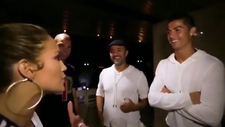 Jennifer Lopez ‘lut’ Ronaldon ta takojë për ditëlindje kushërirën e saj (Video)