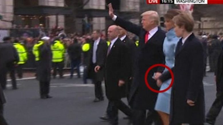 Momenti i sikletshëm i Melania Trump (Video)