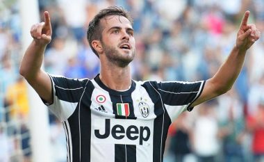 Pjanic dyfishon epërsinë e Juves kundër Milanit (Video)