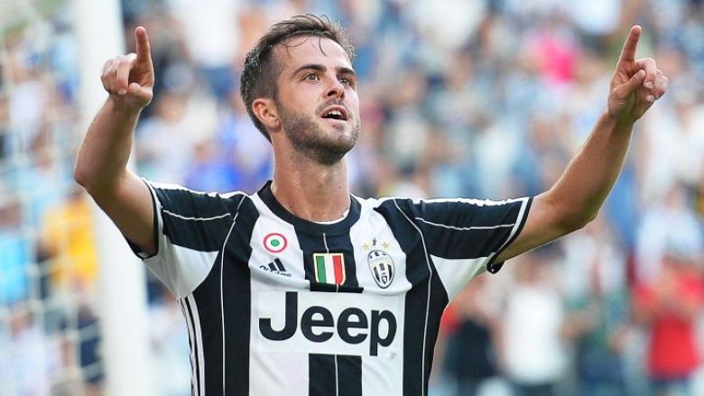 Pjanic dyfishon epërsinë e Juves kundër Milanit (Video)