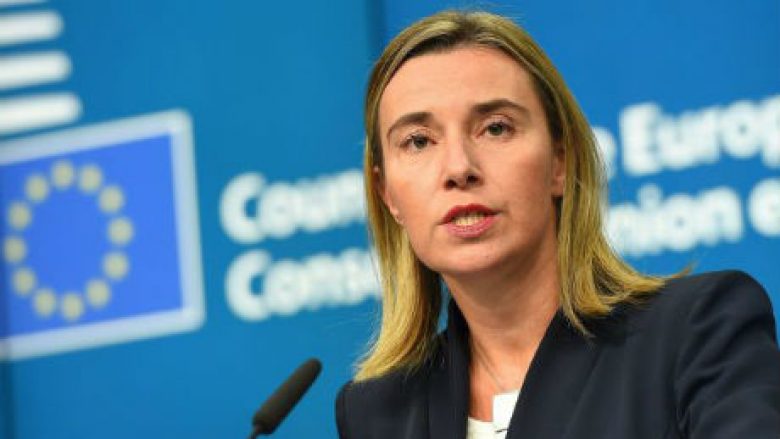 Mogherini: Prishtina dhe Beogradi u pajtuan t’i lënë prapa tensionet