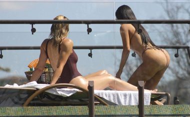 Motrat Kardashian e ndezin Kosta Rikën (Foto)