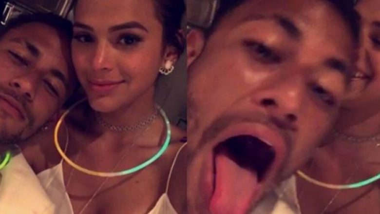 Me këtë bukuroshe e kaloi Vitin e Ri Neymar! (Video)