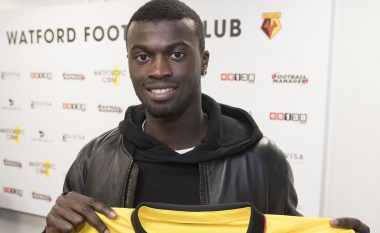 Zyrtare: Niang nënshkruan me Watfordin (Foto)