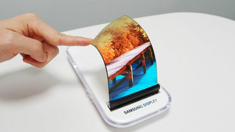 Raporti i ri sjell detaje të tipareve të telefonit fleksibil të Samsung