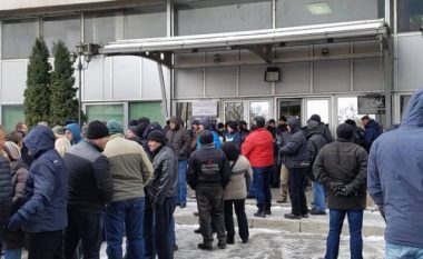 Rrahje në LSM, sindikalistët përfundojnë në spital