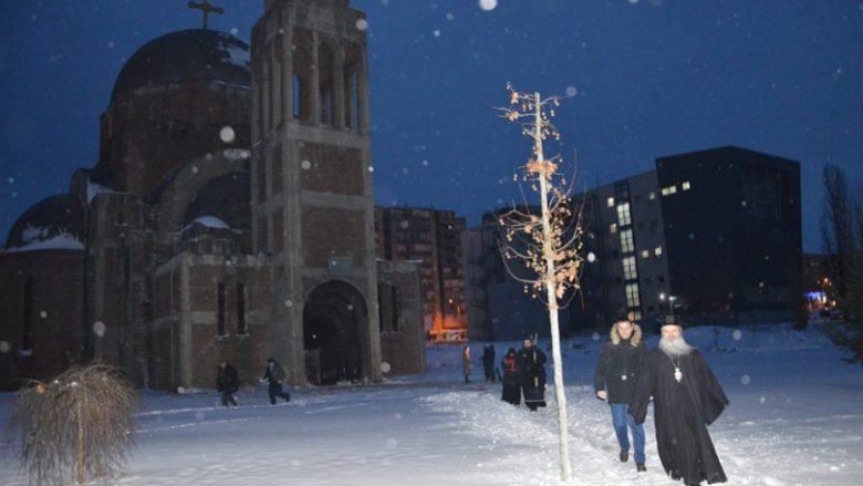 Qytetarët: Liturgjia në Kampusin e UP-së, për të provokuar shqiptarët (Video)