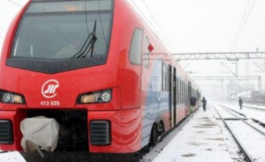 Treni serb po i afrohet Kosovës!