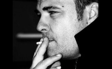 Vdes nga sulmi në zemër aktori shqiptar Gjergj Trola