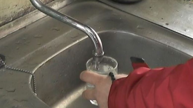 Një pjesë e qytetarëve të Tetovës nuk kanë ujë të pastër për pije