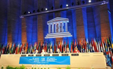 Serbia në ethe për mundësinë e pranimit të Kosovës në UNESCO