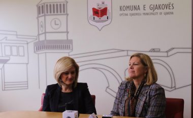 Ambasadorja Viets: Gjakova shembull i qeverisjes së mirë