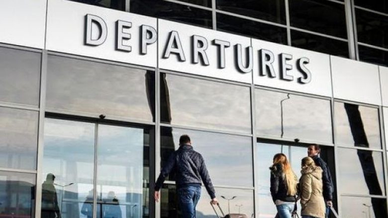 Në Aeroportin e Prishtinës janë anuluar të gjitha fluturimet e mëngjesit