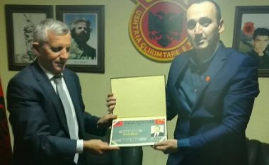 OVL e Pejës shpall anëtar nderi ambasadorin e Shqipërisë