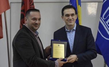 UBT e nderon me Çmimin “Excellence Lidership Award”, Driton Kukën