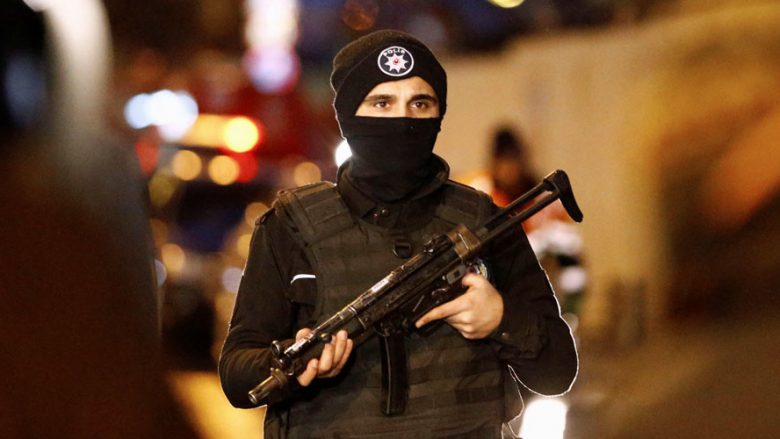 Të shtëna armësh në Stamboll, pesë të plagosur (Foto)