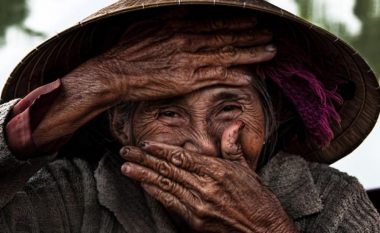 Imazhi që i ndryshoi jetën 74 vjeçares së varfër (Foto)