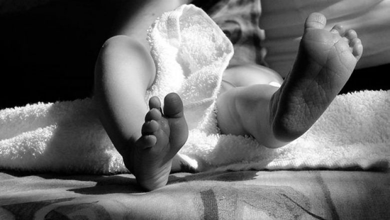 Skandaloze: Jetimorja shiste bebet për 1.500 dollarë, gënjenin nënat e varfra se fëmijët u kanë vdekur