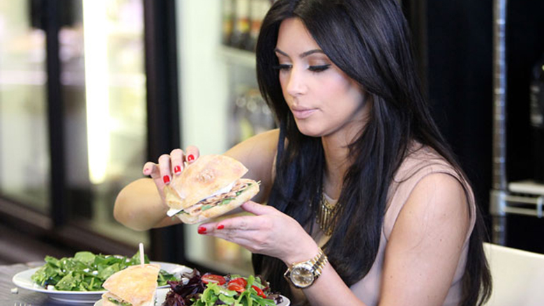 Nëse ndjek për një muaj dietën e Kim Kardashian, ja ҫfarë ndodh