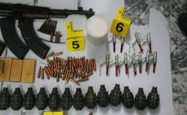 Konfiskohen armë e municion në Deçan