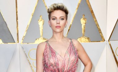 ​Scarlett Johansson dorëzon dokumentet për divorc