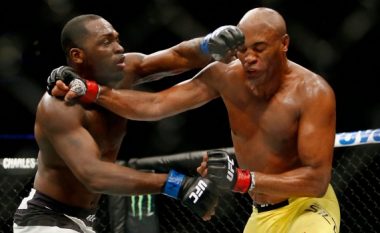 Spektakël, luftë dhe polemika në UFC, triumfojnë De Randamie e Silva (Foto/Video)