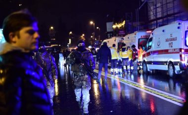 Vrasësi i klubit të natës në Stamboll zbulon në gjyq detaje: Qëllimi im ka qenë të vrasë të krishterët gjatë festës së tyre (Foto)