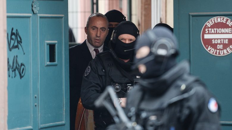 Historianët e Deçanit kërkojnë lirimin e Haradinajt