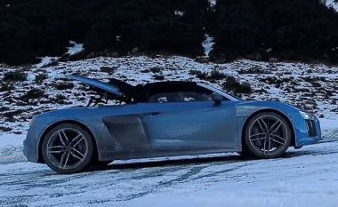 Audi R8 Spyder vozitet edhe në terrene malore, kur temperatura është shumë e ulët (Video)