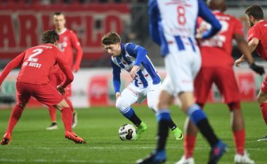 Twente e Celinës fiton ndaj Heerenveenit të Zenelit (Video)