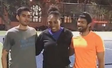 Serena befason dy tenistë të rastit duke i kërkuar atyre që t’iu bashkohet për një lojë tenisi (Video)